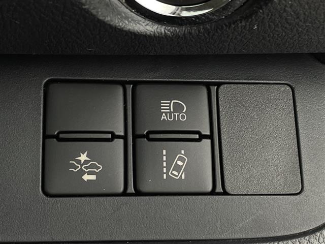 Toyota Sienta 10