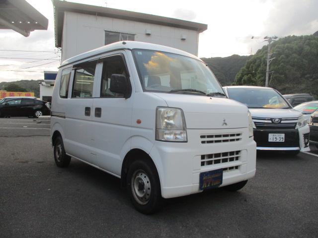 Mitsubishi Minicab Van 3
