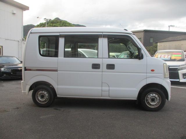 Mitsubishi Minicab Van 7