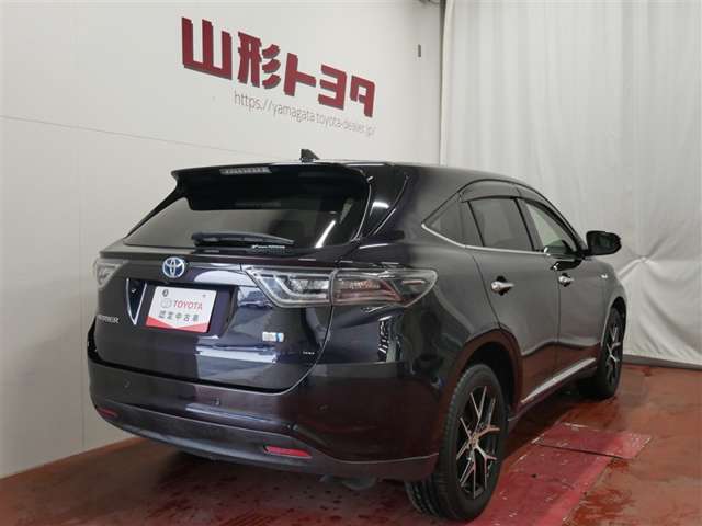 Toyota Harrier 4