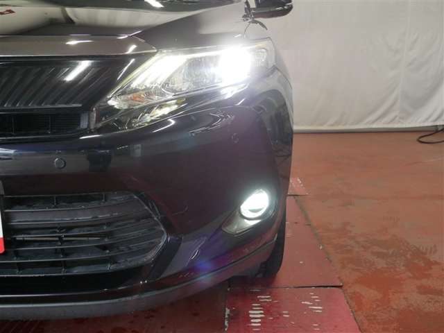 Toyota Harrier 9