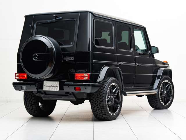 Mercedes-Benz G-Class 12