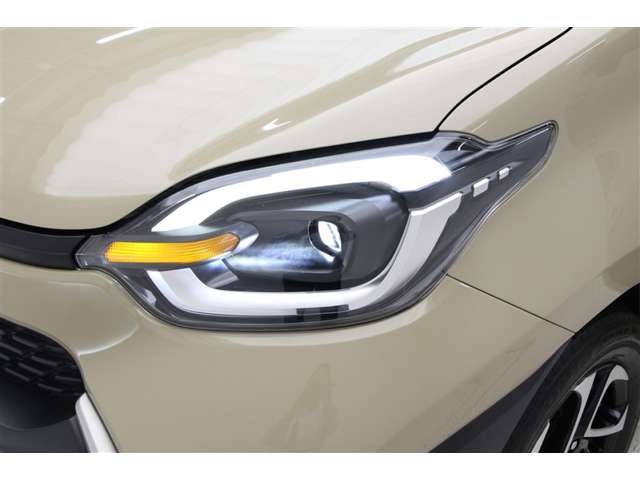 Toyota Sienta 12