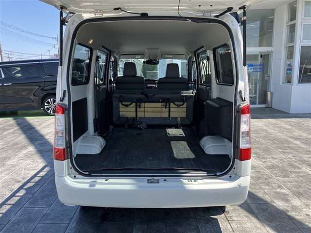 Toyota Town Ace Van 12
