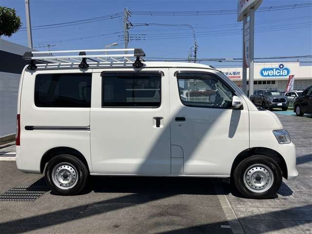 Toyota Town Ace Van 7