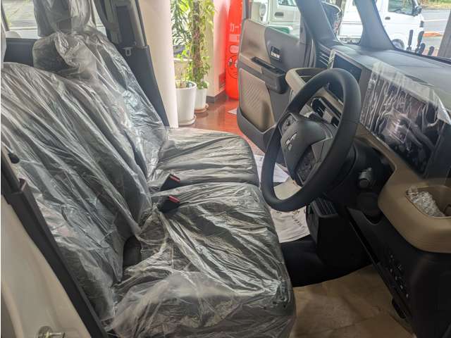 Mitsubishi Delica Mini 6