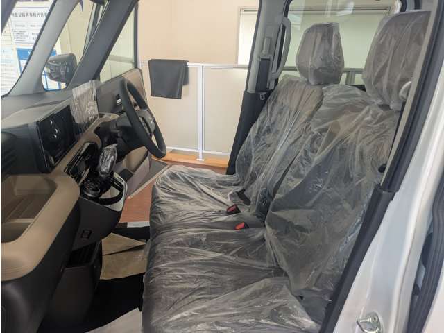 Mitsubishi Delica Mini 9