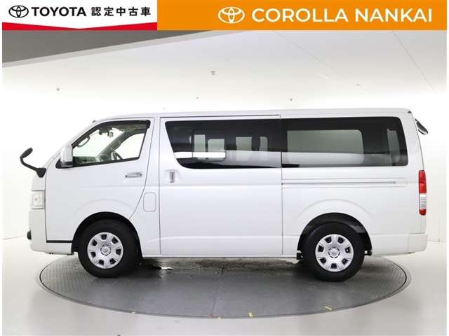 Toyota Hiace Van 2