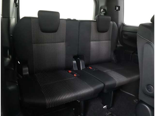 Toyota Noah 8