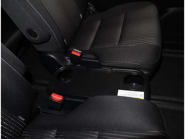 Toyota Noah 9