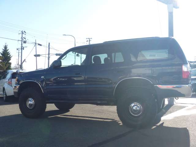 Toyota Hilux Surf 6