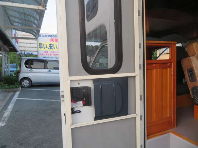 Mazda Bongo Truck 11
