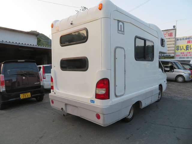 Mazda Bongo Truck 3