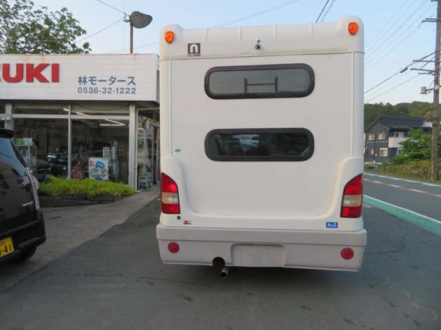 Mazda Bongo Truck 4