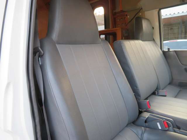 Mazda Bongo Truck 9