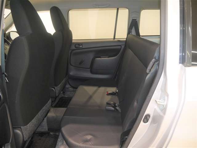 Toyota Probox Van 8
