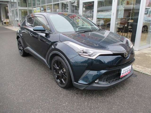 Toyota C-HR 4