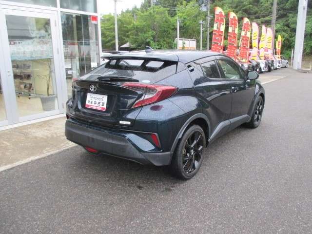 Toyota C-HR 6