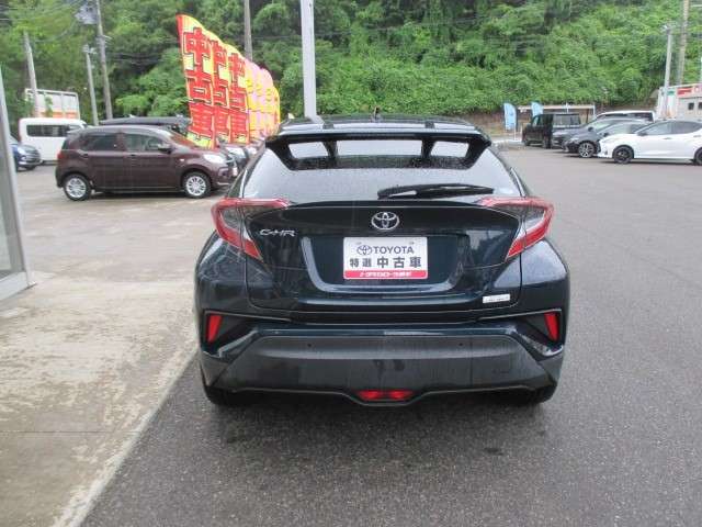 Toyota C-HR 7