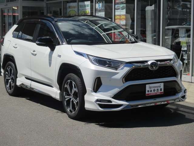 Toyota RAV4 PHV 3