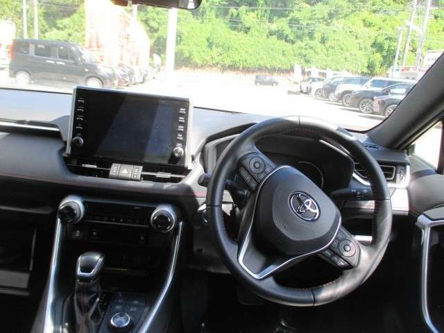 Toyota RAV4 PHV 10