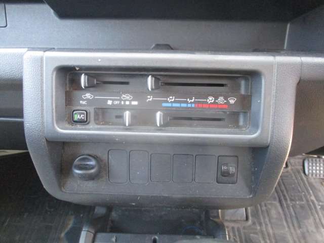 Daihatsu Hijet Truck 11