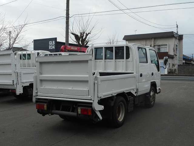 Isuzu Elf 8