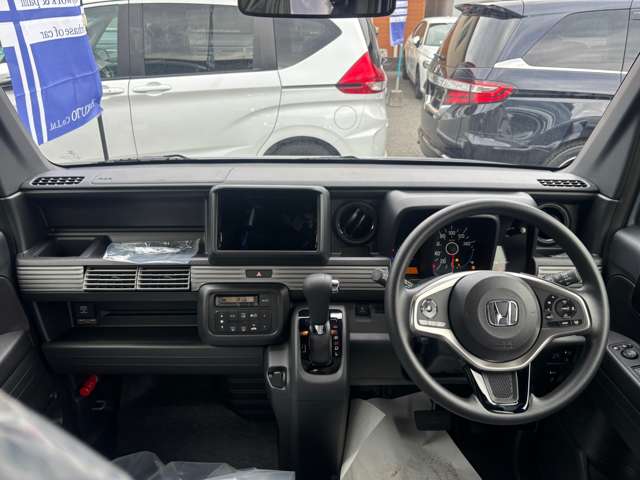 Honda N-VAN 8