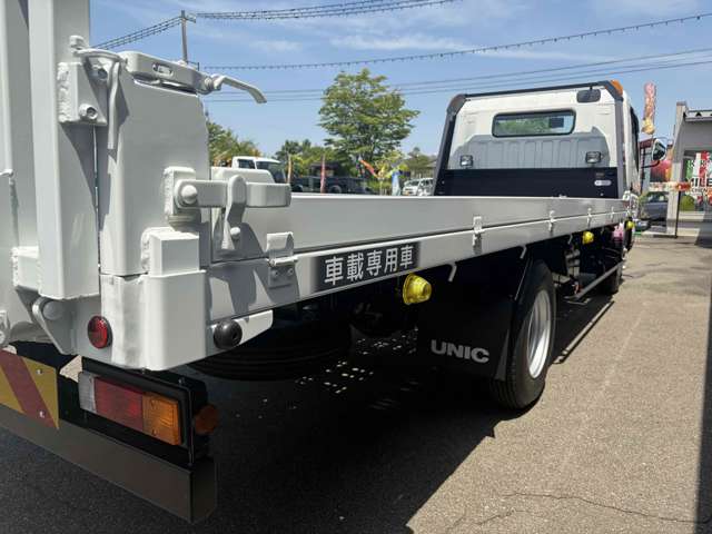 Mitsubishi Fuso Canter 7