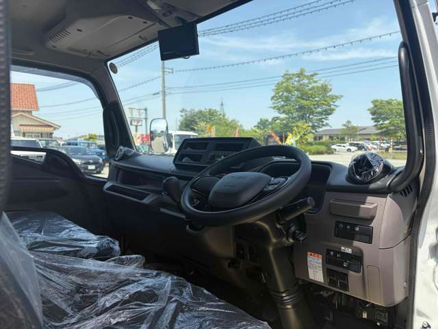 Mitsubishi Fuso Canter 8