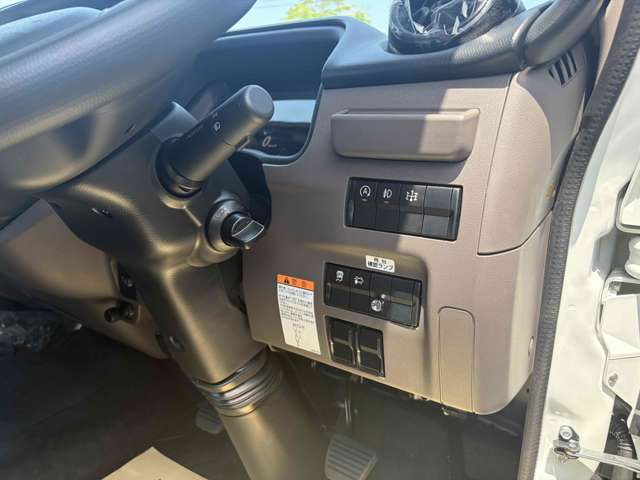 Mitsubishi Fuso Canter 9