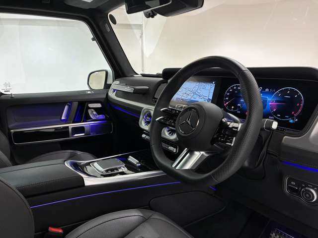 Mercedes-Benz G-Class 2