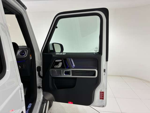 Mercedes-Benz G-Class 6