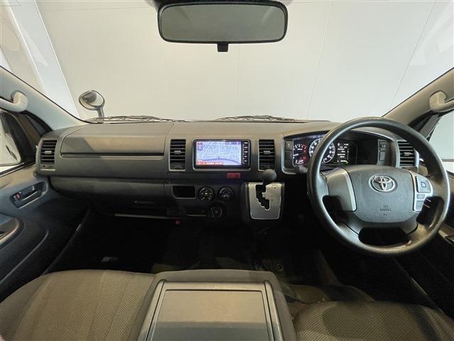 Toyota Hiace Van 3