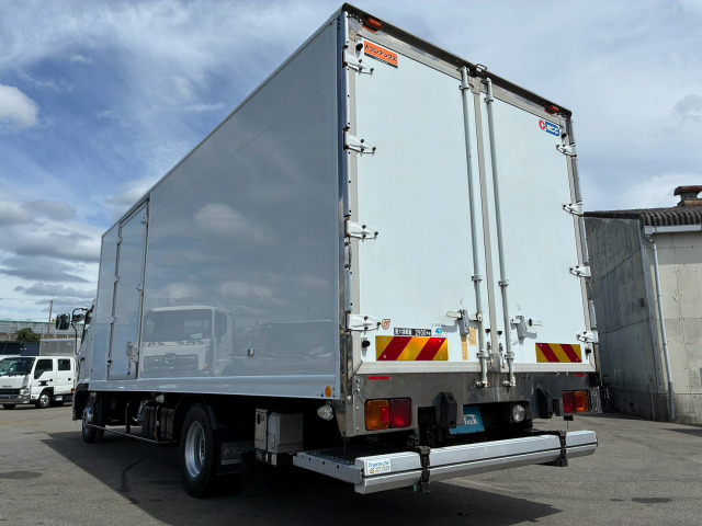 Hino Ranger 8