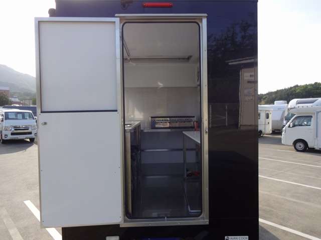 Toyota Light Ace Truck 8