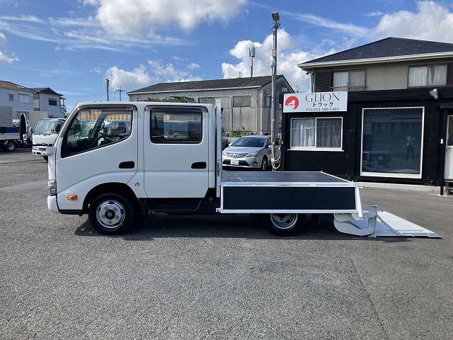 Hino Dutro 11