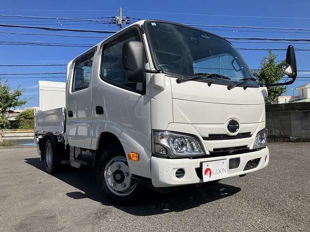 Hino Dutro 3