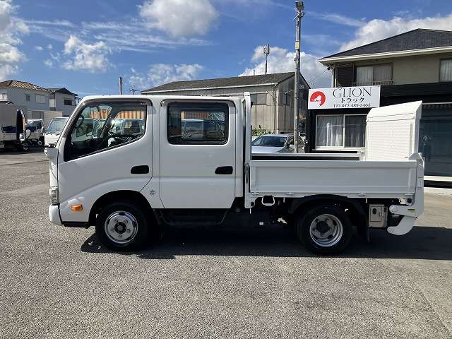 Hino Dutro 4