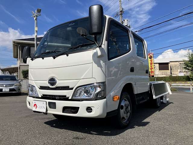 Hino Dutro 9