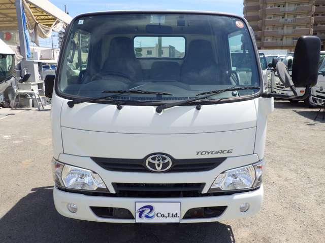 Toyota Toyoace 4