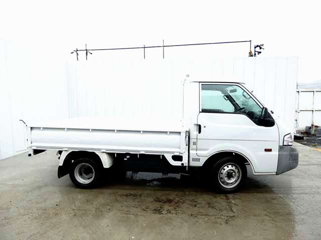 Mazda Bongo Truck 8