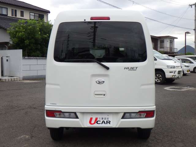 Daihatsu Hijet Cargo 5