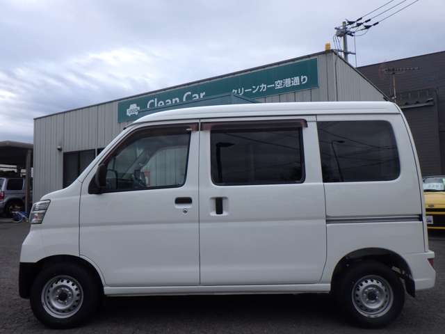 Daihatsu Hijet Cargo 7