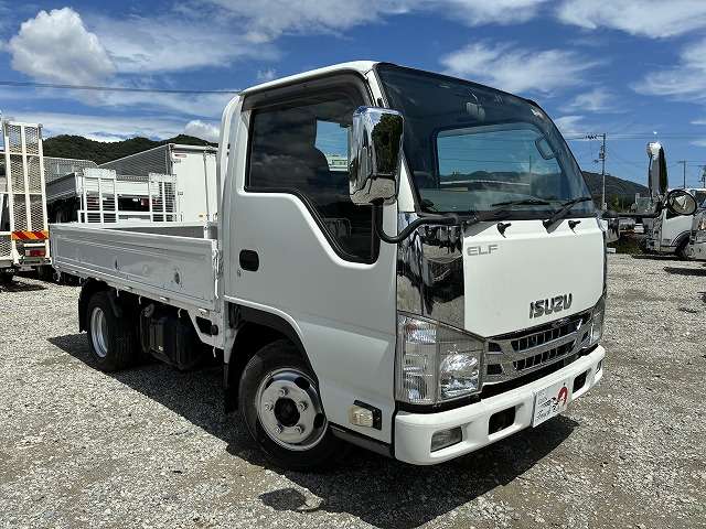 Isuzu Elf 3