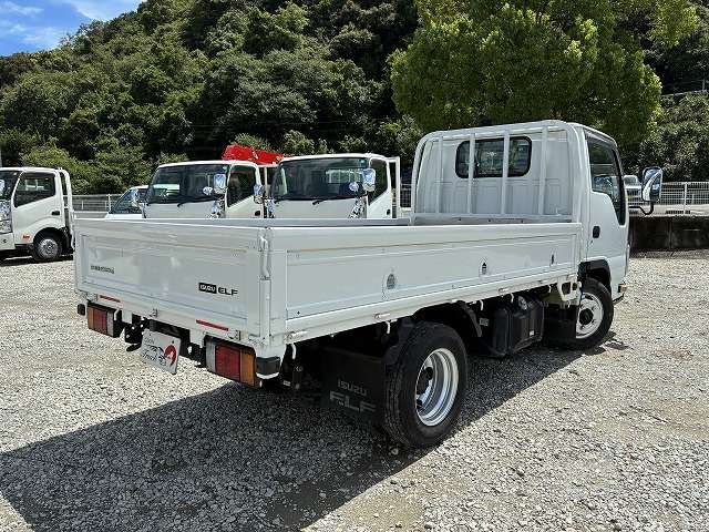 Isuzu Elf 8