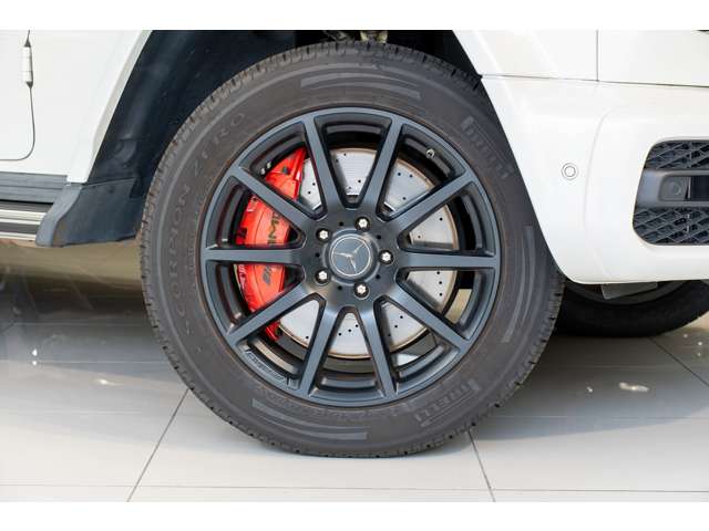 Mercedes-Benz G-Class 12