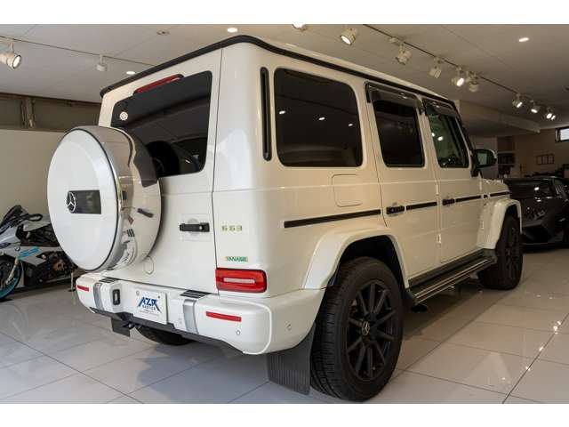 Mercedes-Benz G-Class 9