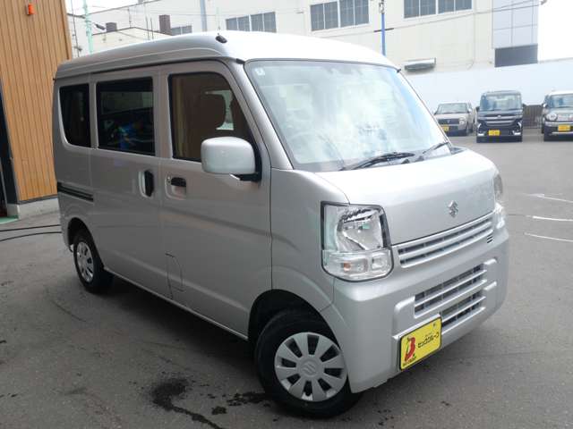 Suzuki Every 8