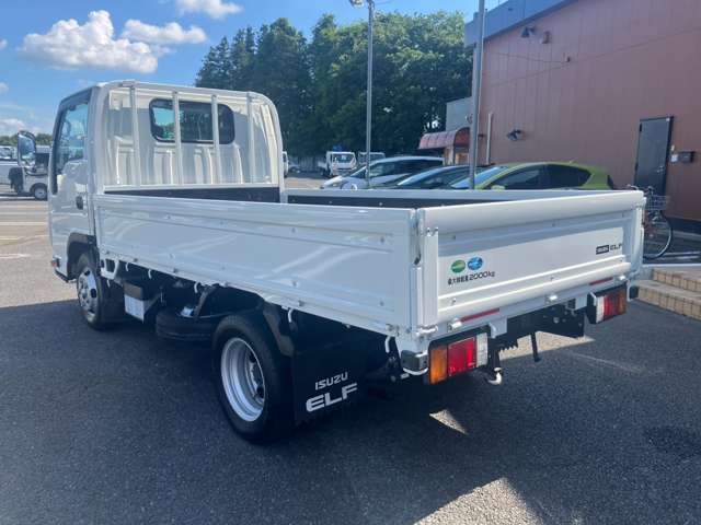 Isuzu Elf 7